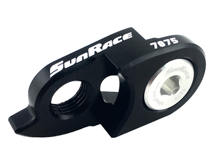 Przedłużka mocowania przerzutki Sunrace SP 570 - zwiększenie pojemności przerzutki